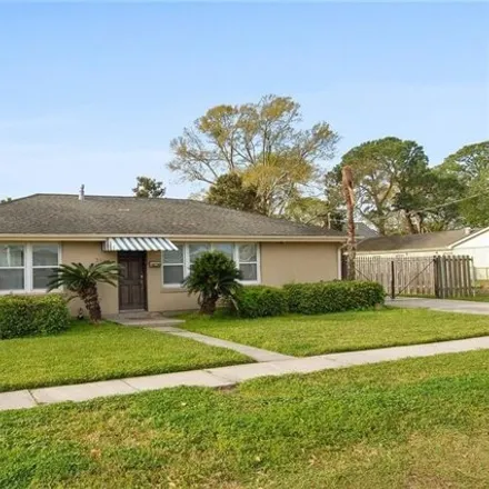 Buy this 3 bed house on 3104 39th Street in Metairie, LA 70001