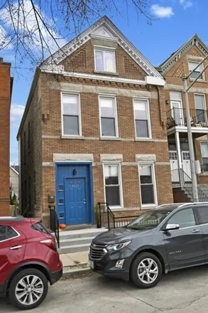 Image 1 - 2133 North Oakley Avenue, Chicago, IL 60647, USA - House for rent