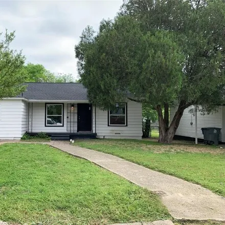 Rent this 3 bed house on 4428 Tacoma Street in Fruitdale, Dallas
