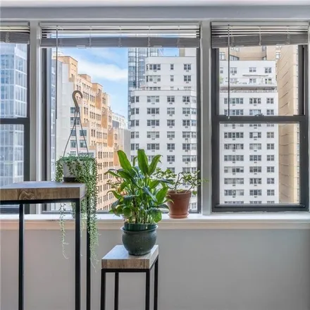 Buy this studio condo on 234 East 46th Street in New York, NY 10017