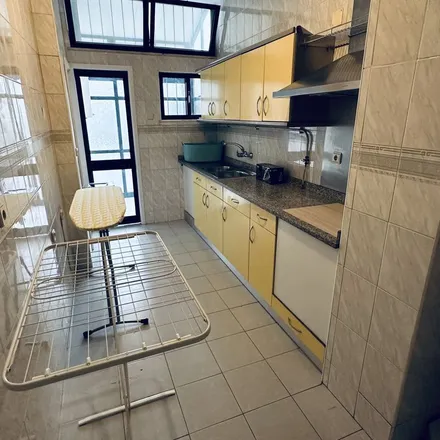 Image 7 - Rua do Doutor Sousa Rosa, 4450-181 Porto, Portugal - Apartment for rent
