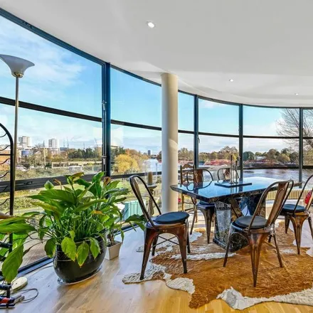 Rent this 2 bed apartment on Pappadums in Ferry Wharf, London