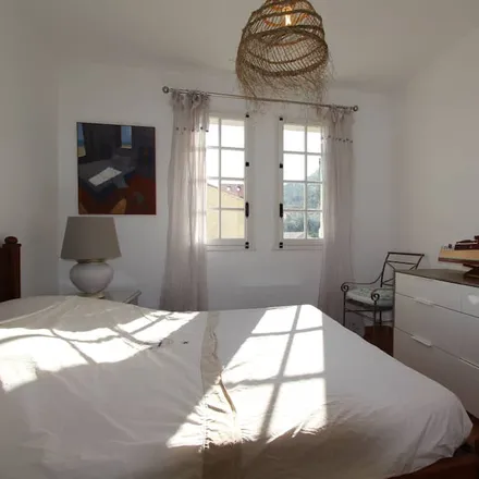 Rent this 1 bed apartment on 83270 Saint-Cyr-sur-Mer