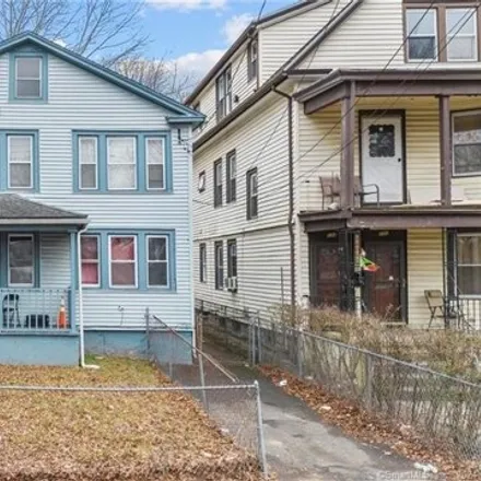 Buy this studio house on 135 County Street in New Haven, CT 06511