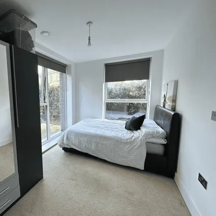 Rent this 2 bed room on 6 in 8 Stockwell Park Road, Stockwell Park
