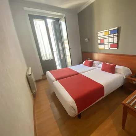 Rent this 1 bed apartment on Madrid in Calle del Ángel, 12