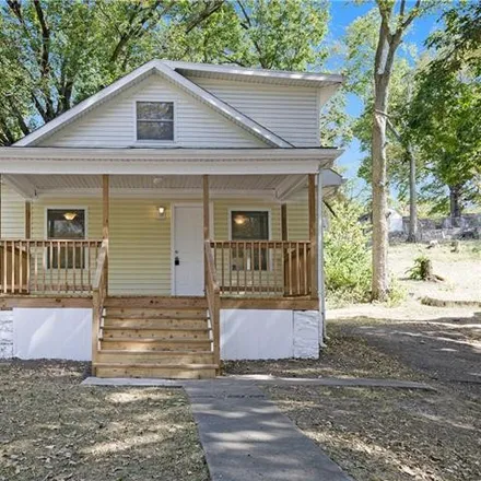 Buy this 3 bed house on 5521 College Avenue in Kansas City, MO 64130
