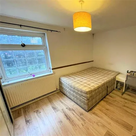 Image 2 - Fraser Close, London, E6 5TB, United Kingdom - Townhouse for rent