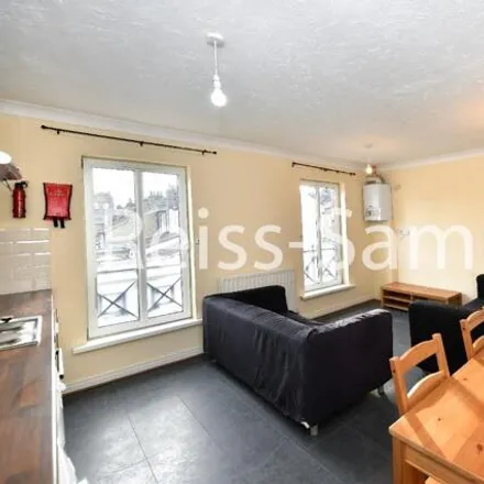 Rent this 5 bed townhouse on 34 Cahir Street in Millwall, London