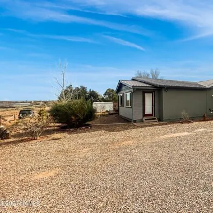 Buy this 3 bed house on 1561 Hunsaker Road in Holbrook, AZ 86025