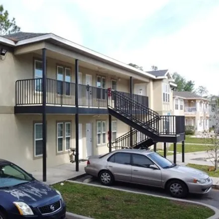 Rent this 3 bed apartment on 164 Bowie Lane in Buenaventura Lakes, FL 34743
