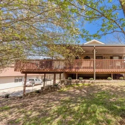 Image 2 - 1380 Lakeshore Drive, Heber Springs, AR 72543, USA - House for sale