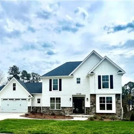 Buy this 5 bed house on 3739 Apple Orchard Co in High Point, NC 27265