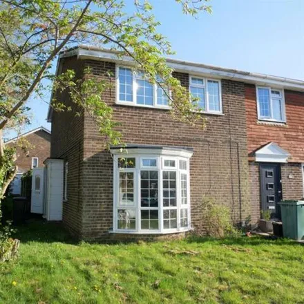 Rent this 3 bed duplex on Lordswood Close in Maidstone, ME5 8JR