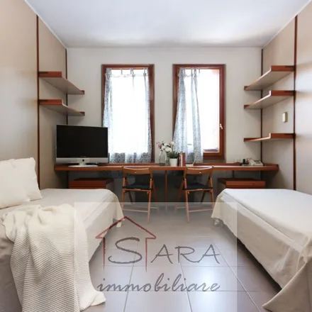 Rent this 1 bed apartment on Poste Italiane in Via del Portello, 35131 Padua PD