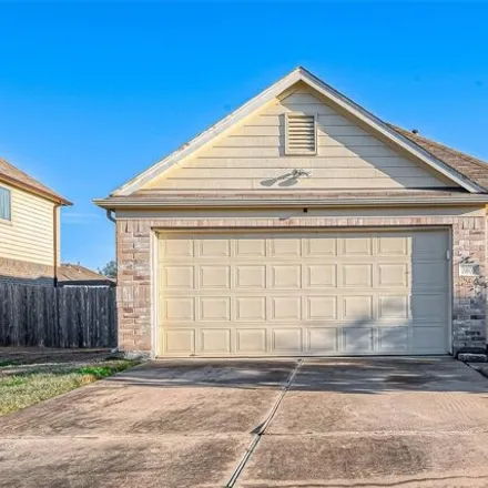 Rent this 3 bed house on 2801 Briar Breeze Drive in Pleak, Fort Bend County