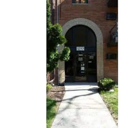 Rent this 2 bed condo on Lansing in IL, 60438