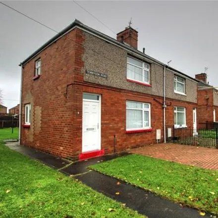 Buy this 3 bed duplex on Ford Terrace in Chilton, DL17 0JG