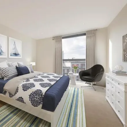 Image 4 - Chartwell House, Waterfront Drive, London, SW10 0BF, United Kingdom - Apartment for sale