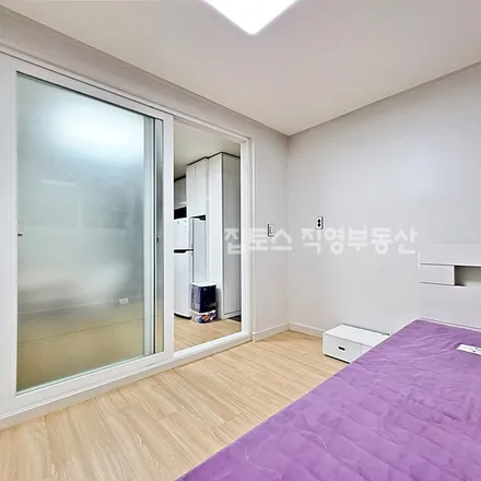 Rent this 1 bed apartment on 서울특별시 성북구 정릉동 725-18