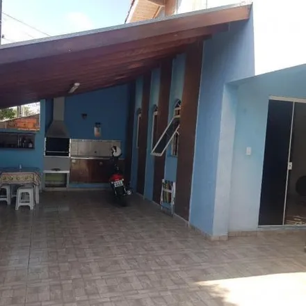 Buy this 4 bed house on Rua Ernani de Sousa in Jaguariúna, Jaguariúna - SP