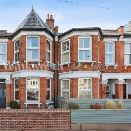 Buy this 3 bed townhouse on Willingdon Road in London, N22 6SD