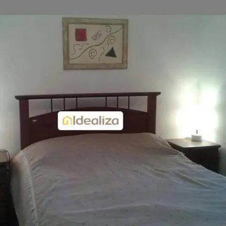 Buy this 3 bed house on Drogaria Tamoio in Avenida Delfim Moreira, Várzea