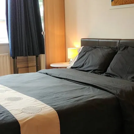Rent this 1 bed apartment on London in TW9 4AW, United Kingdom