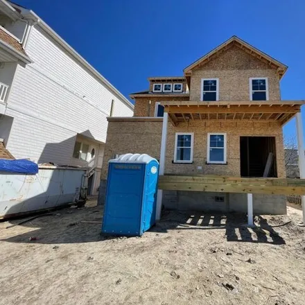 Buy this 5 bed house on 433 Mulberry Avenue in North Wildwood, Cape May County