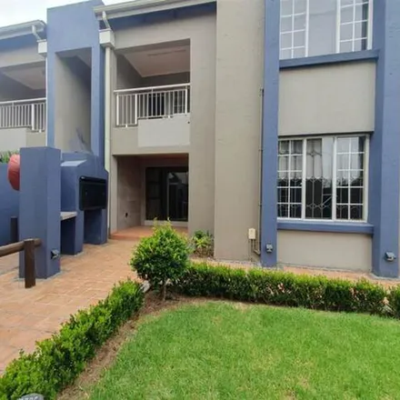 Rent this 2 bed apartment on Benoni Central Methodist in Cranbourne Avenue, Kleinfontein Lake