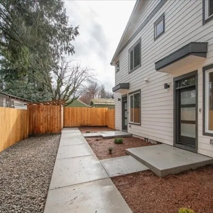 Buy this 2 bed house on 1124 North Terry Street in Portland, OR 97217