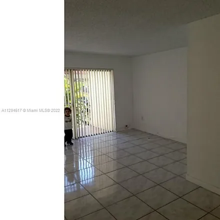 Image 5 - 7-Eleven, 1 West Flagler Street, Miami, FL 33128, USA - Apartment for rent