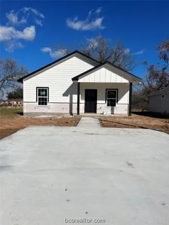 Buy this 3 bed house on 604 North Houston Street in Hearne, TX 77859