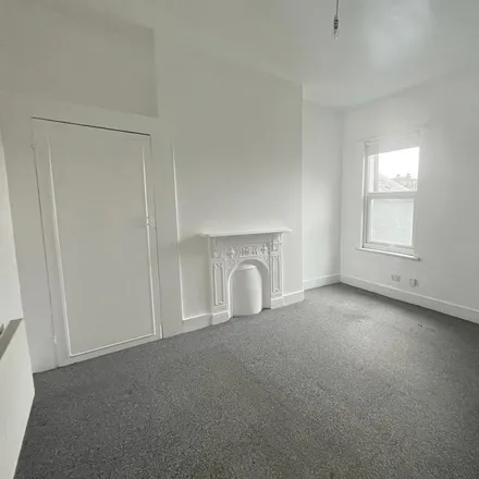 Image 8 - Chatsworth Court, Powerscroft Road, Lower Clapton, London, E5 0PS, United Kingdom - Townhouse for rent