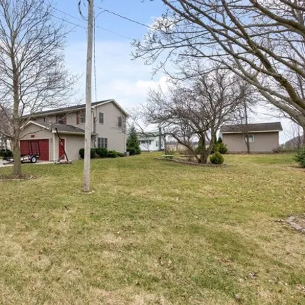 Image 3 - North Bushnell Street, Sheridan, Mission Township, IL 60551, USA - House for sale
