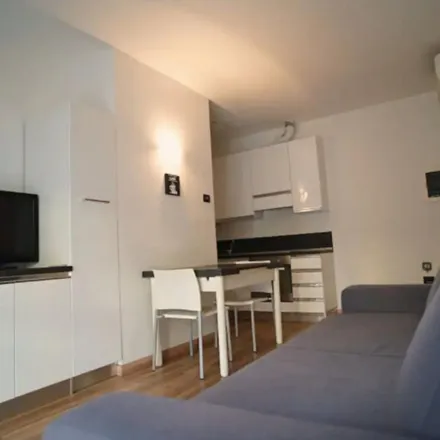 Image 4 - Via Giuseppe Candiani, 101/2, 20158 Milan MI, Italy - Apartment for rent