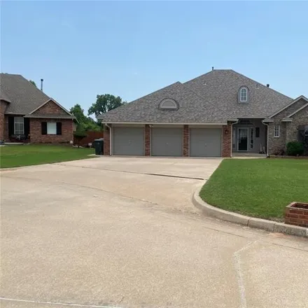 Rent this 3 bed house on 9498 Emily Lane in Midwest City, OK 73130