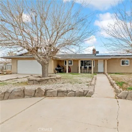 Image 1 - 14787 Erie Road, Apple Valley, CA 92307, USA - House for sale