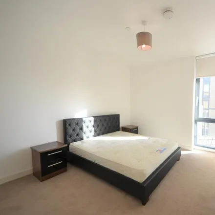 Image 7 - Graphite Point, 36 Palmers Road, London, E2 0FS, United Kingdom - Apartment for rent