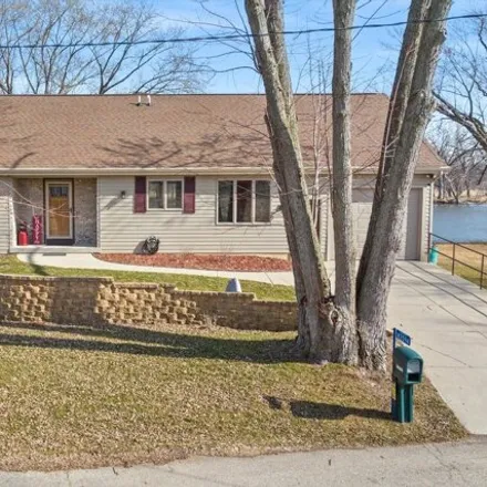 Buy this 3 bed house on Vets Lane in Koshkonong, Jefferson County