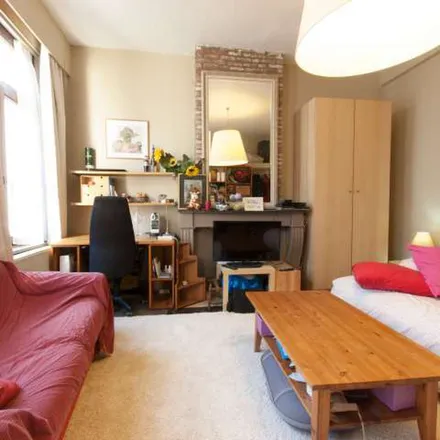 Rent this 4 bed apartment on Rue de la Philanthropie - Menslievendheidsstraat 27 in 1000 Brussels, Belgium