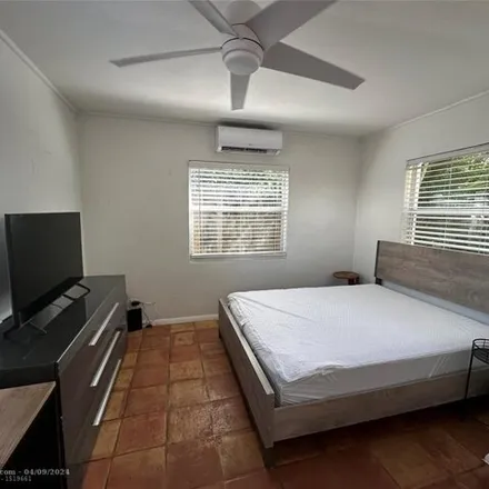Image 6 - 2713 Northeast 6th Lane, Wilton Manors, FL 33334, USA - House for rent