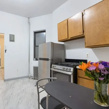 Image 4 - 312 West 49th Street, New York, NY 10019, USA - Apartment for sale