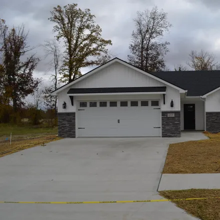 Buy this 3 bed house on 646 Valley River Drive in Columbia City, IN 46725