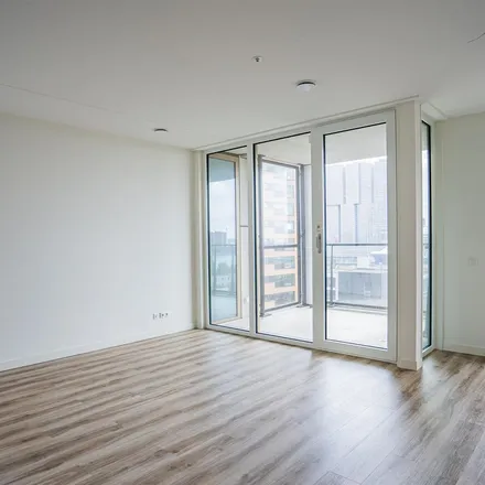 Rent this 3 bed apartment on Houtlaan 20E-L in 3016 DA Rotterdam, Netherlands