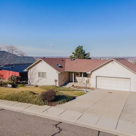 Buy this 3 bed house on 1959 Mountain View Drive in Prosser, WA 99350