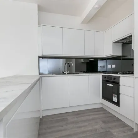 Image 1 - Sellons Avenue, London, NW10 4HH, United Kingdom - Apartment for rent