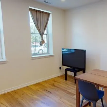 Buy this 2 bed apartment on #2,2529-35 Frankford Avenue in Richmond, Philadelphia
