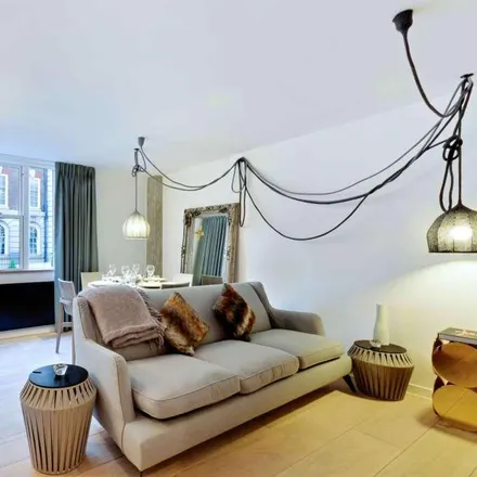 Image 8 - Walpole House, 10 Weymouth Street, East Marylebone, London, W1B 1NL, United Kingdom - Apartment for rent