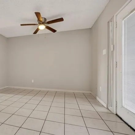 Image 9 - 12051 Willow Trail, Houston, TX 77035, USA - Townhouse for rent